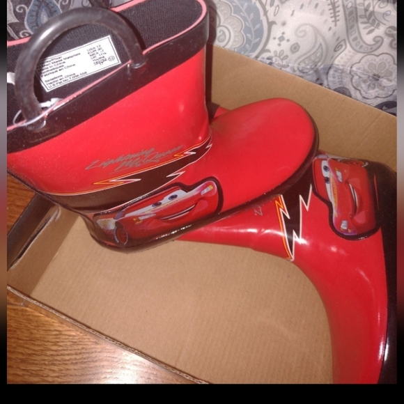 Disney Pixar Rain boots Toddler Size 12 New in box - Picture 3 of 5